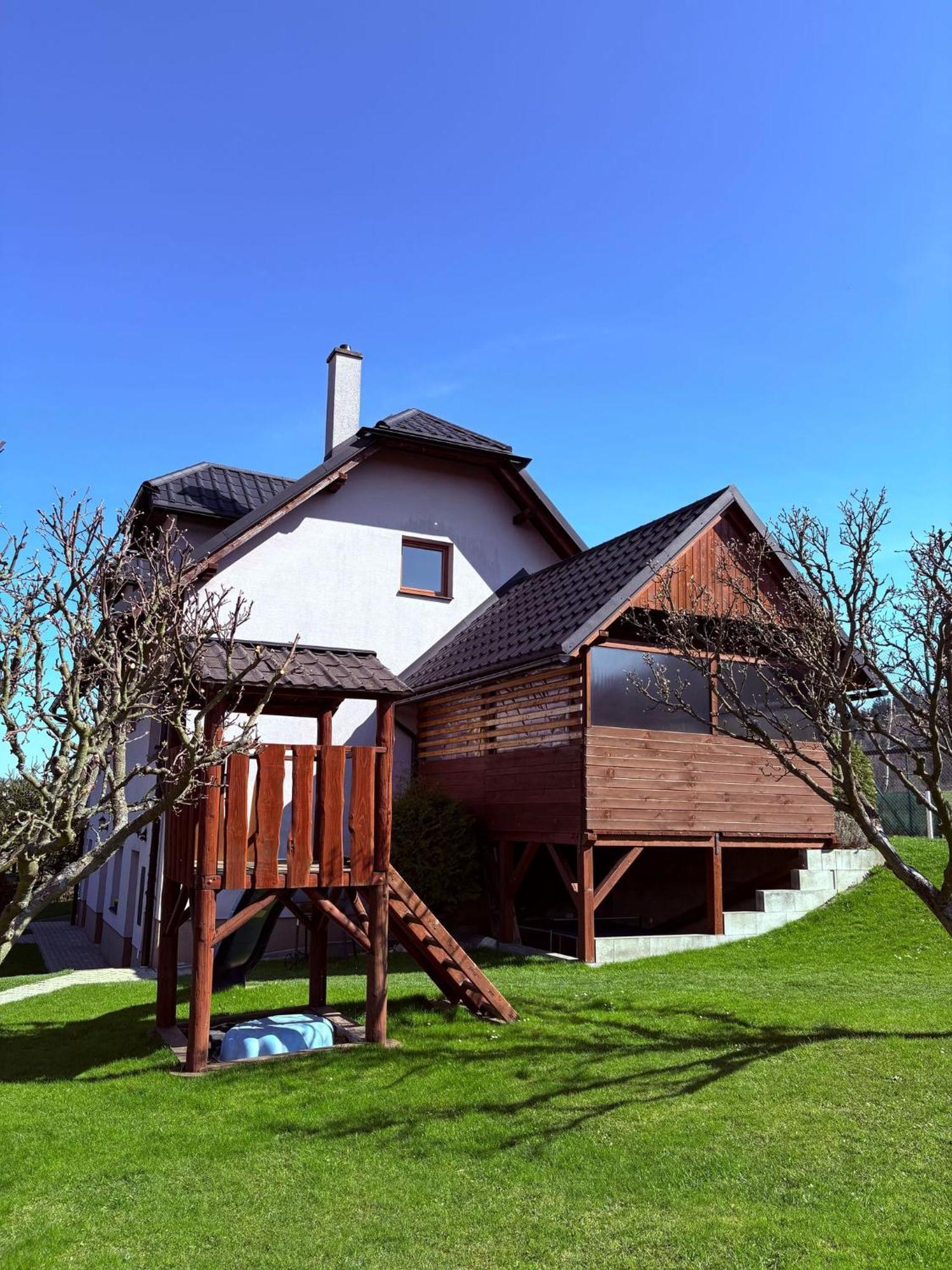 Apartmany U Tenisoveho Kurtu Mosty koło Jabłonkowa Zewnętrze zdjęcie